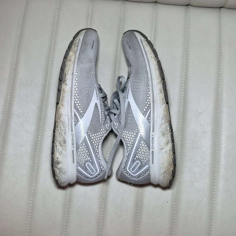 Brooks Ghost Sneakers Size 8 Women's Light Gray Mesh Running Shoes